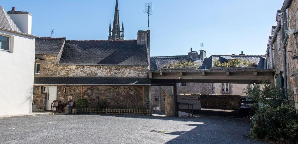 Hotel Du Cheval Blanc Saint-Pol-de-Leon Luaran gambar